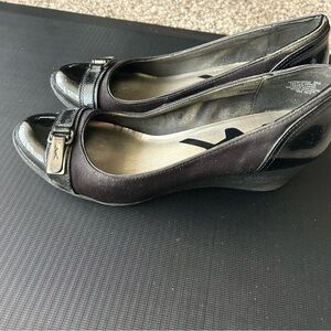 Anne Klein Sport Black 2” Wedges with a Patent Buckle Size 8M Business Casual